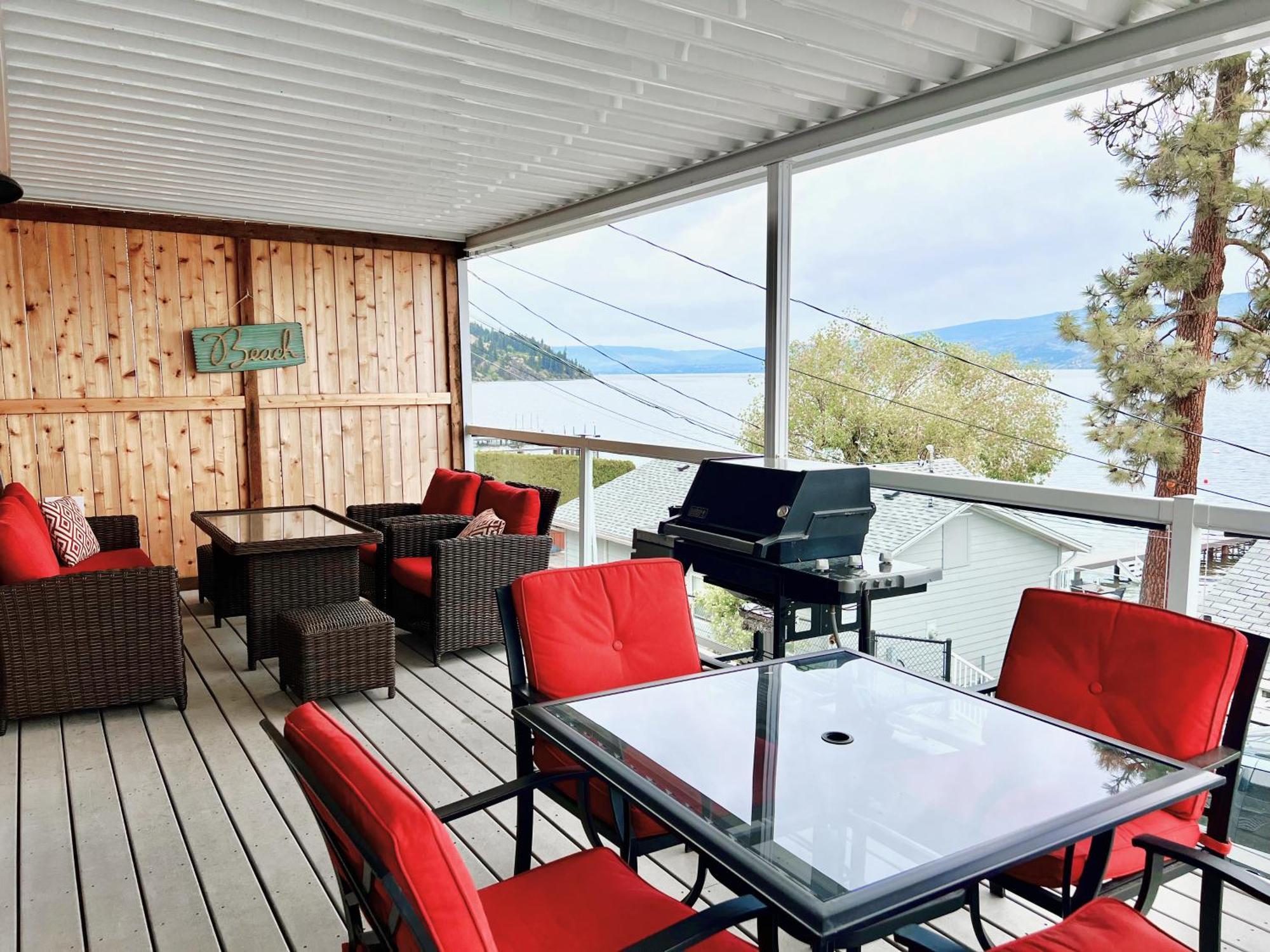 Peachland Beach Resort Exteriör bild